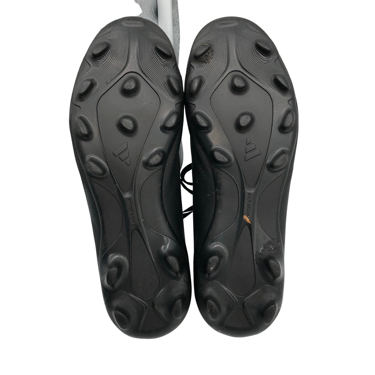 Unisex Adidas - Jalgpallijalatsid , suurus 39 - Must (2)