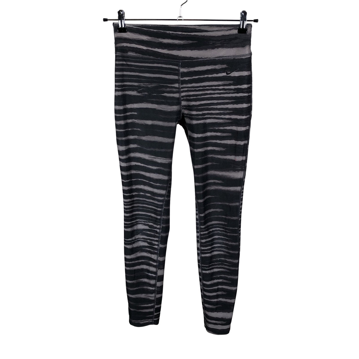 Unisex Nike - Spordiretuusid, suurus 38 - Hall (1)