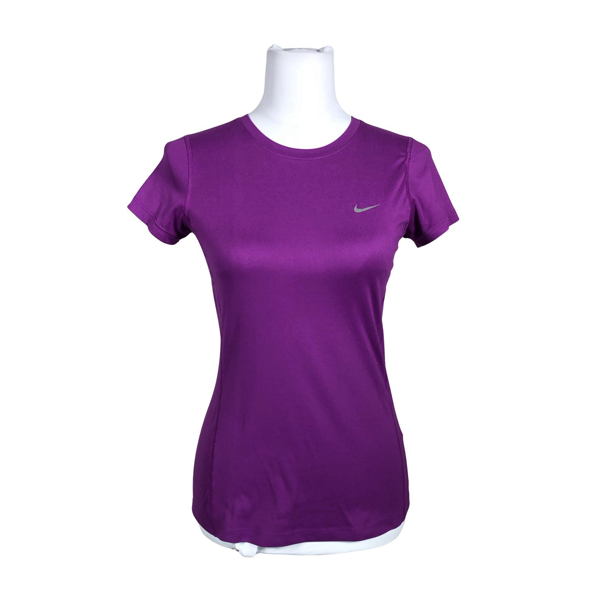 Unisex Nike - Spordisärk, lühikesed käised, suurus 34 - Lilla (1)