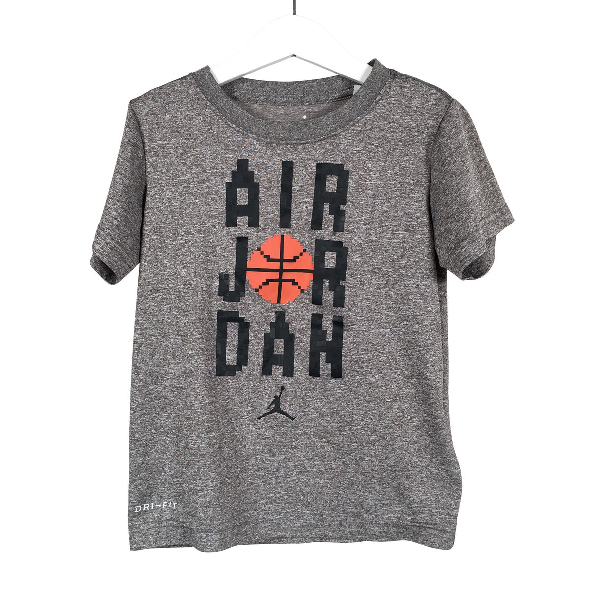 Unisex Jordan (Nike) - Spordisärk, lühikesed käised, suurus 116 - 122 - Hall (1)
