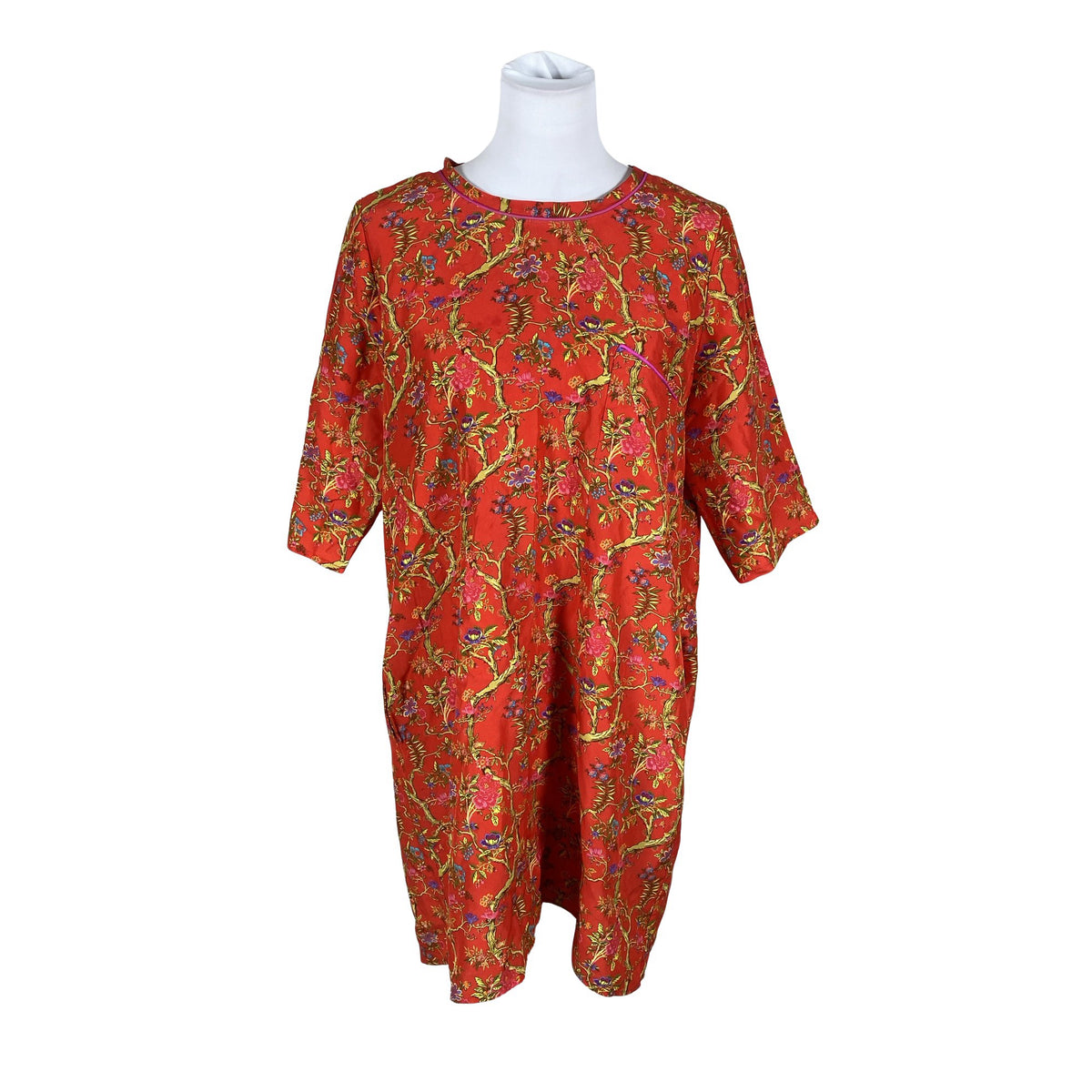 Unisex Anni Carlsson - Mitteveniv kleit, suurus 40 - Punane (1)