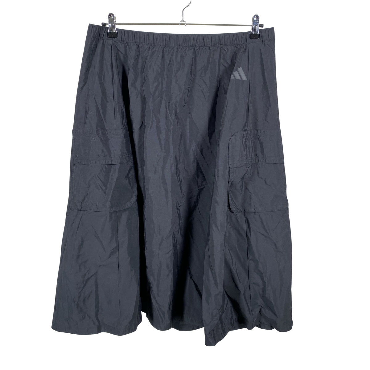 Unisex Adidas - Spordiseelik, suurus 42 - Must (1)