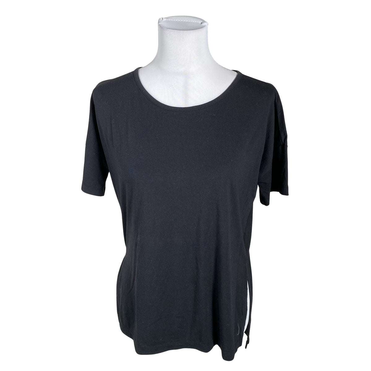 Unisex Nike - Spordisärk, lühikesed käised, suurus 36 - Must (1)