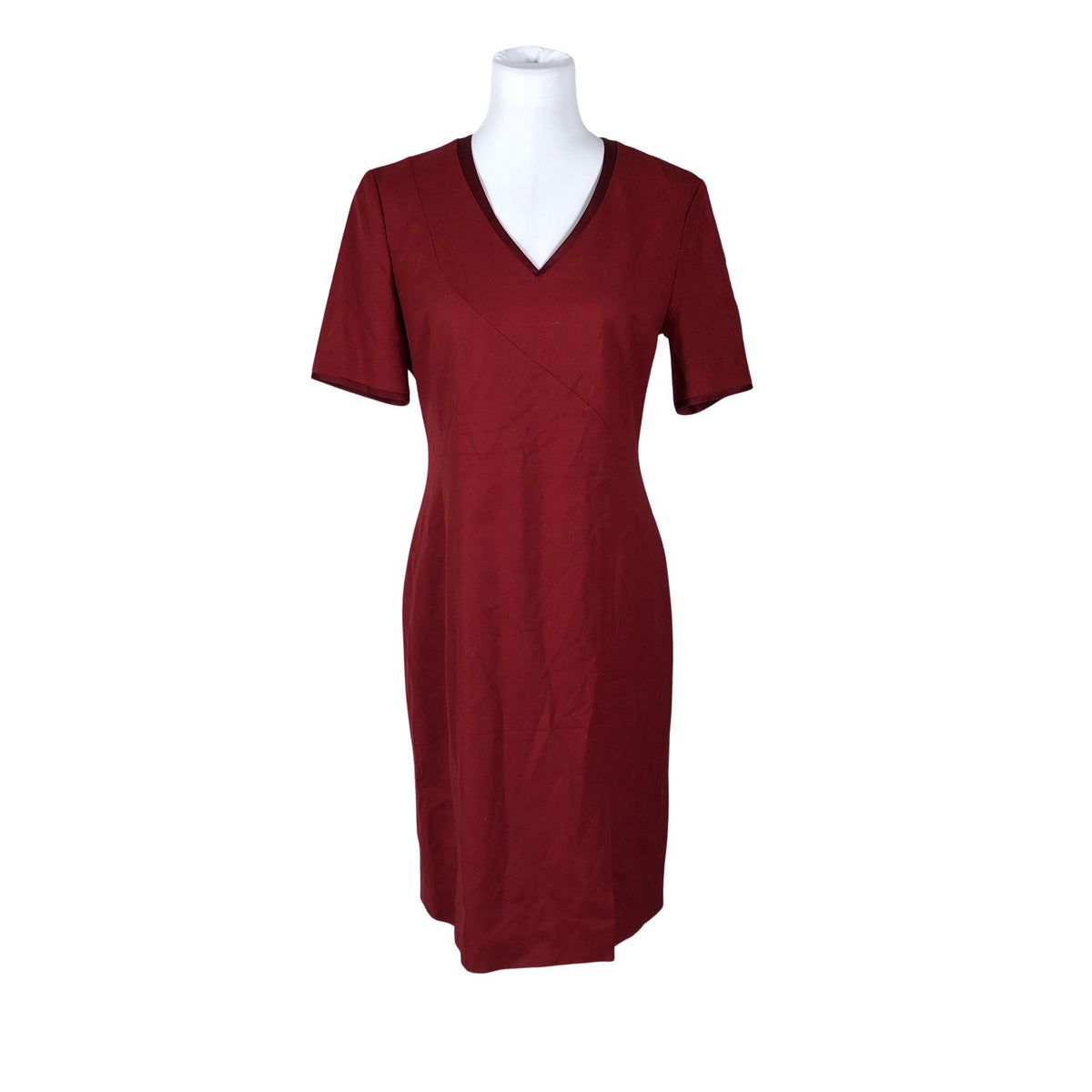 Unisex Hugo Boss - Pliiatskleit, suurus 40 - Punane (1)