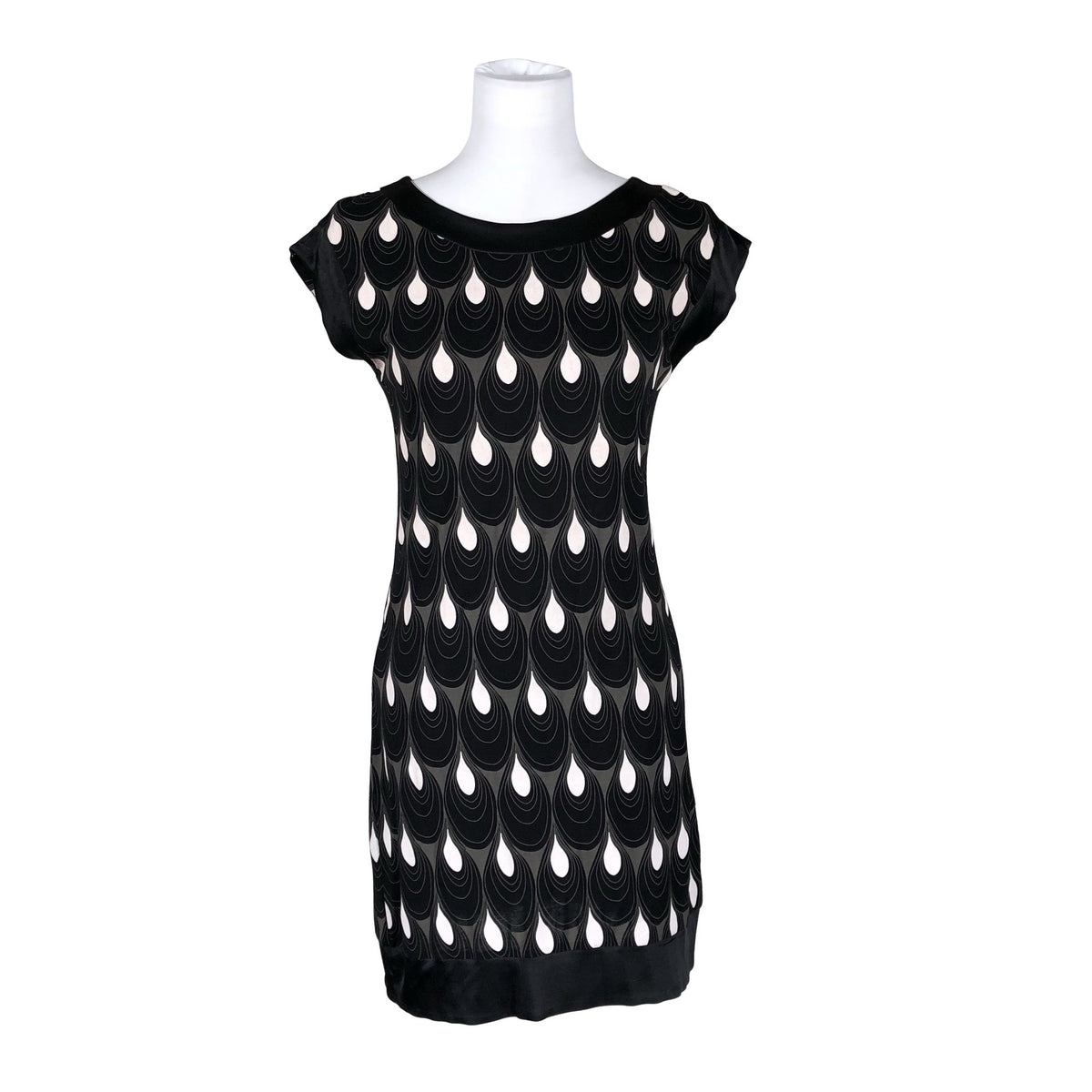 Unisex O.I.S - Trikotaažist kleit, suurus 36 - Must (1)
