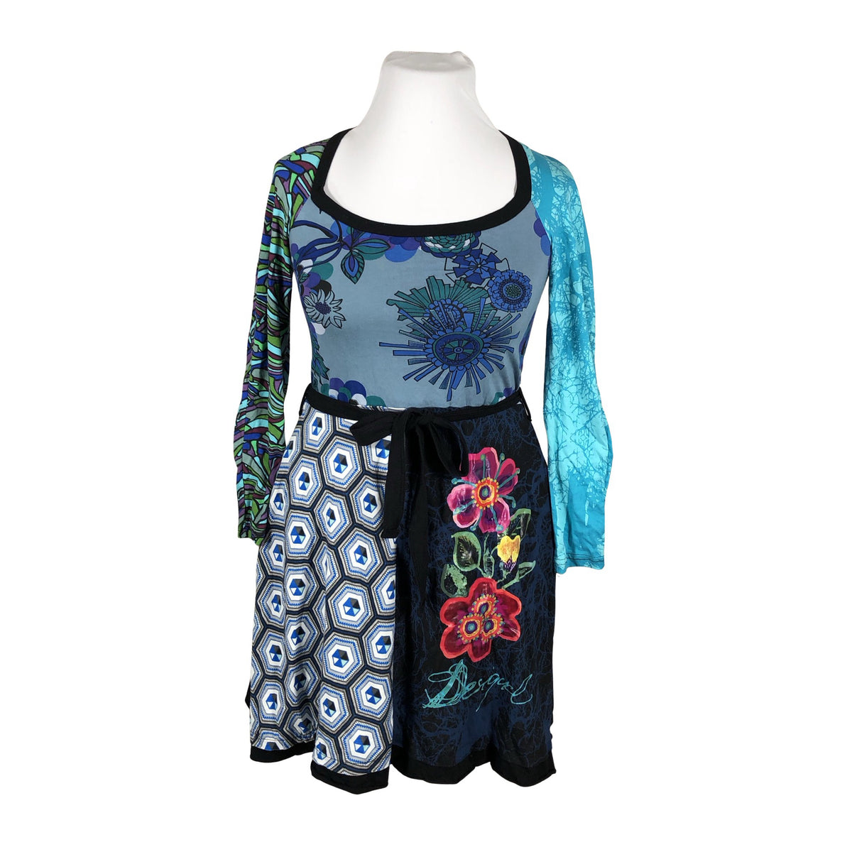 Unisex Desigual - Trikotaažist kleit, suurus 42 - Must (1)