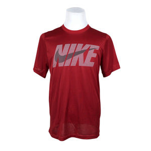 Unisex Nike - Spordisärk, lühikesed käised, suurus 38 - Punane (1)