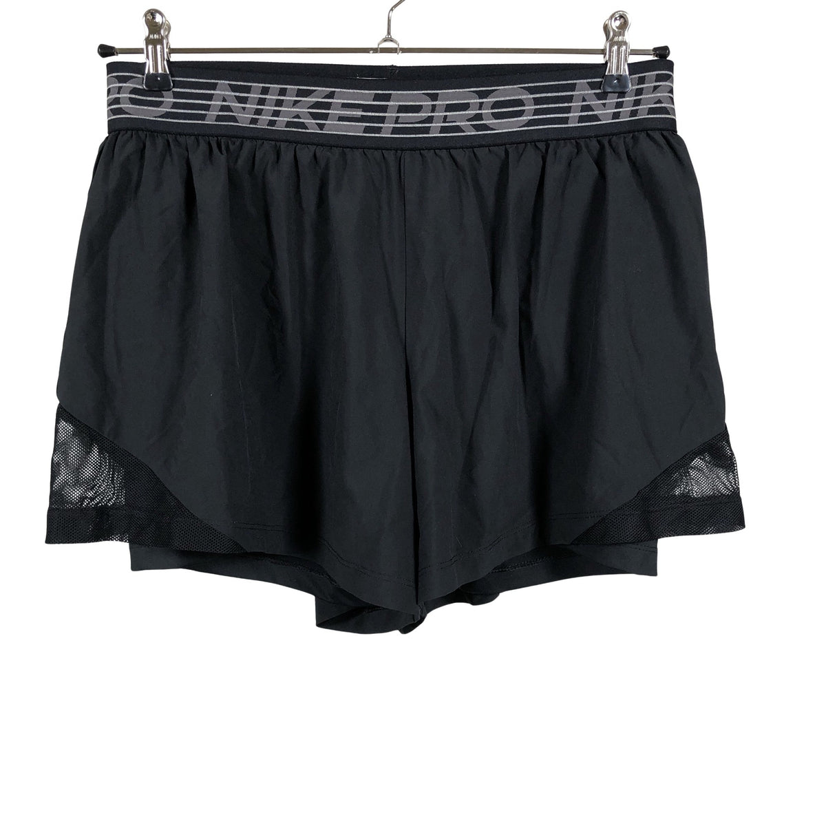 Unisex Nike - Lühikesed spordipüksid, suurus 42 - Must (1)