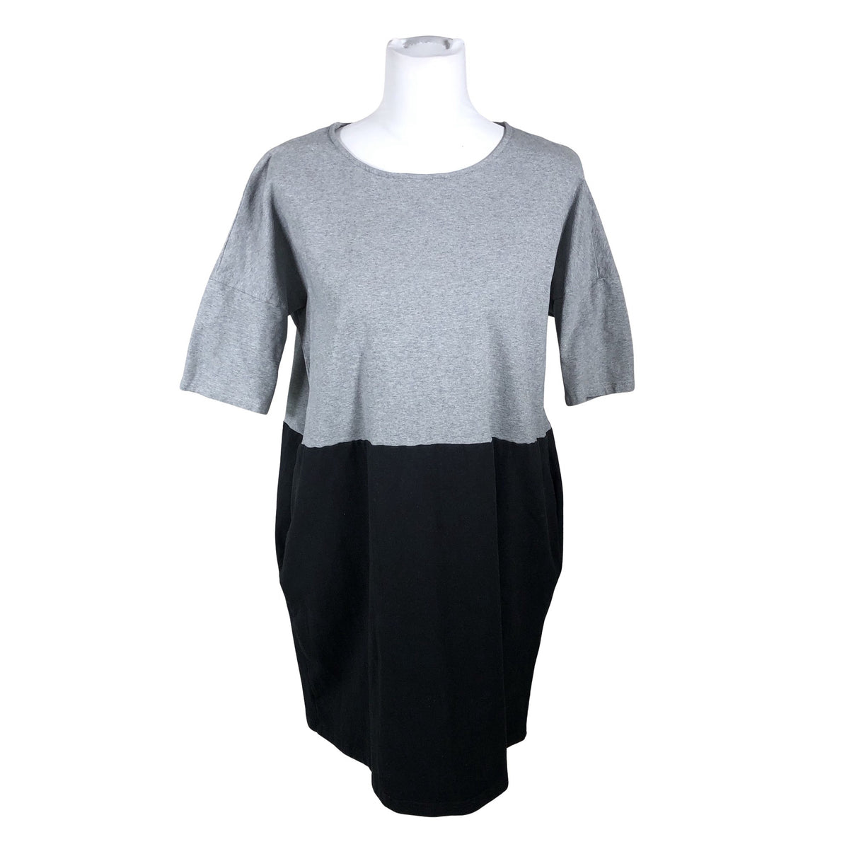 Unisex Neulomo - Trikotaažist kleit, suurus 36 - Hall (1)
