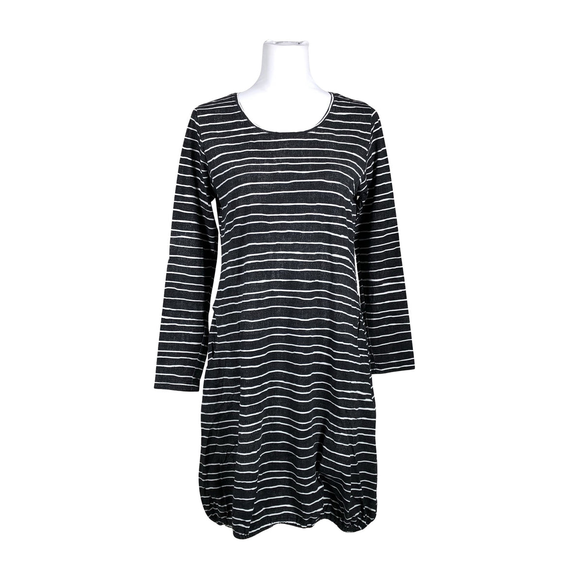 Unisex Versonpuoti - Trikotaažist kleit, suurus 40 - Hall (1)