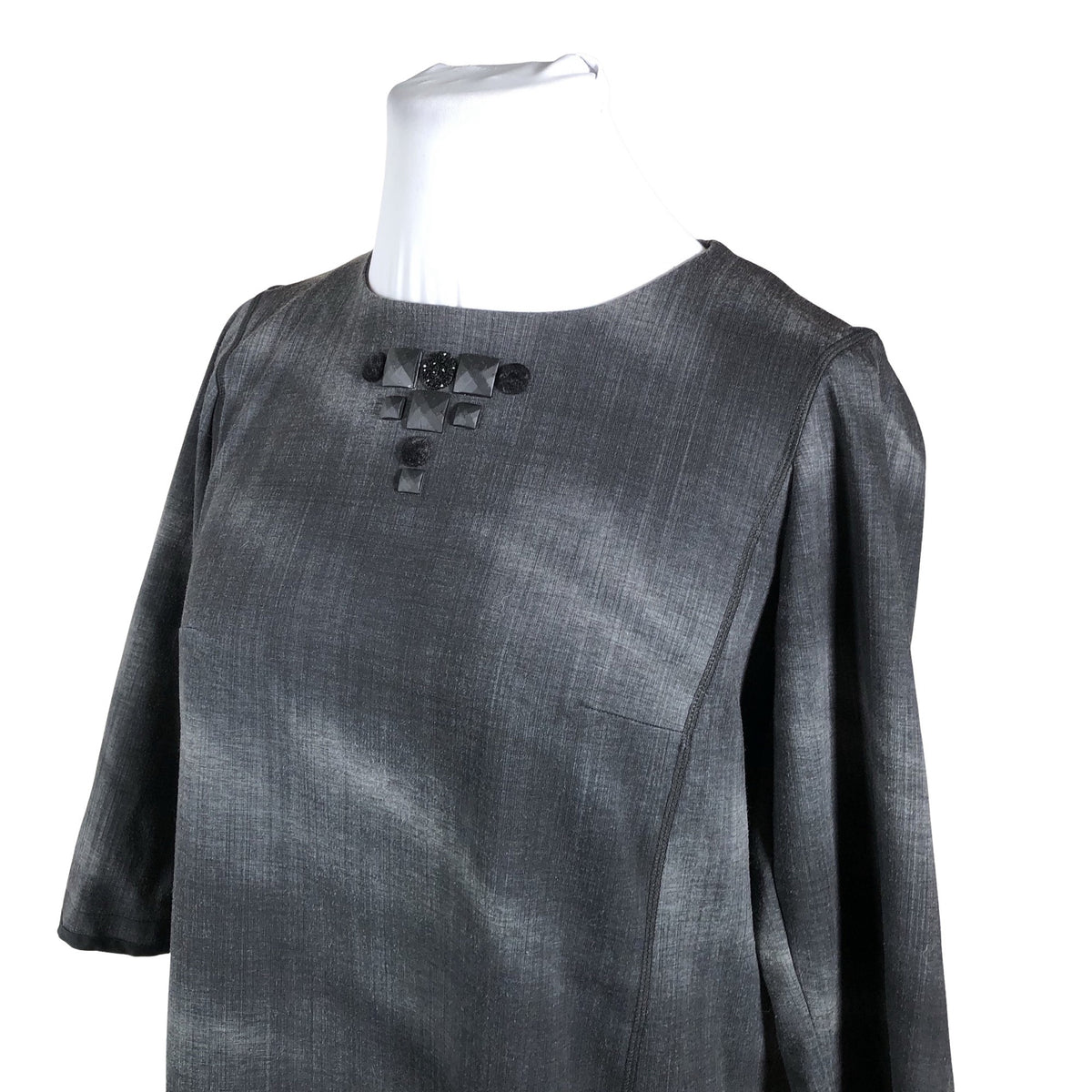 Unisex High Tech - Mitteveniv kleit, suurus 38 - Hall (3)