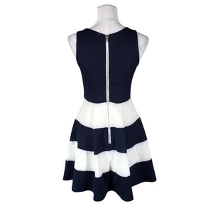 Unisex Glamorous - Trikotaažist kleit, suurus 36 - Sinine (2)