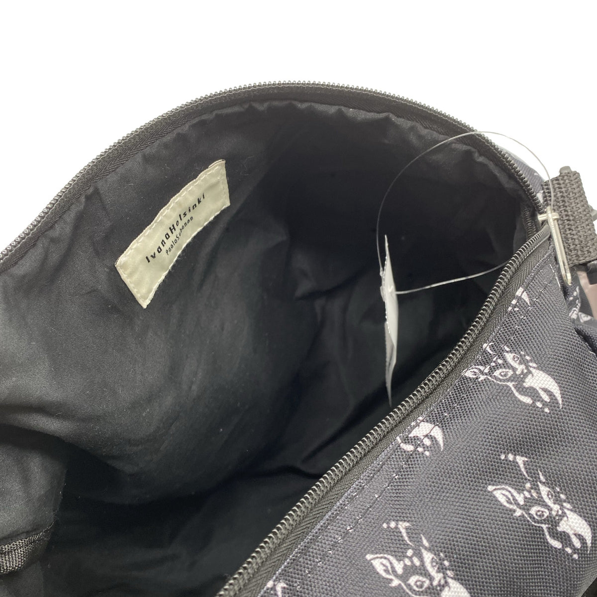 Unisex IVANAhelsinki - Käekott, suurus Midi - Must (2)