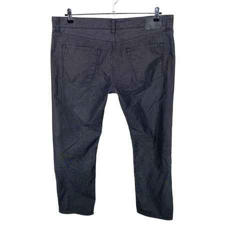 Unisex Hugo Boss - Mittevenivad püksid, suurus W38 - Hall (2)