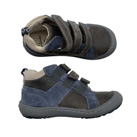 Unisex Clarks - Poolsaapad, suurus 29 - Hall ()