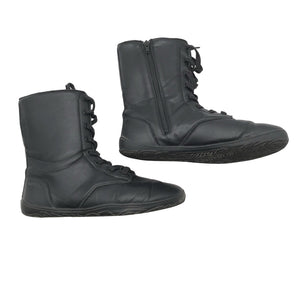 Unisex Vaistoa - Poolsaapad, suurus 40 - Must (1)