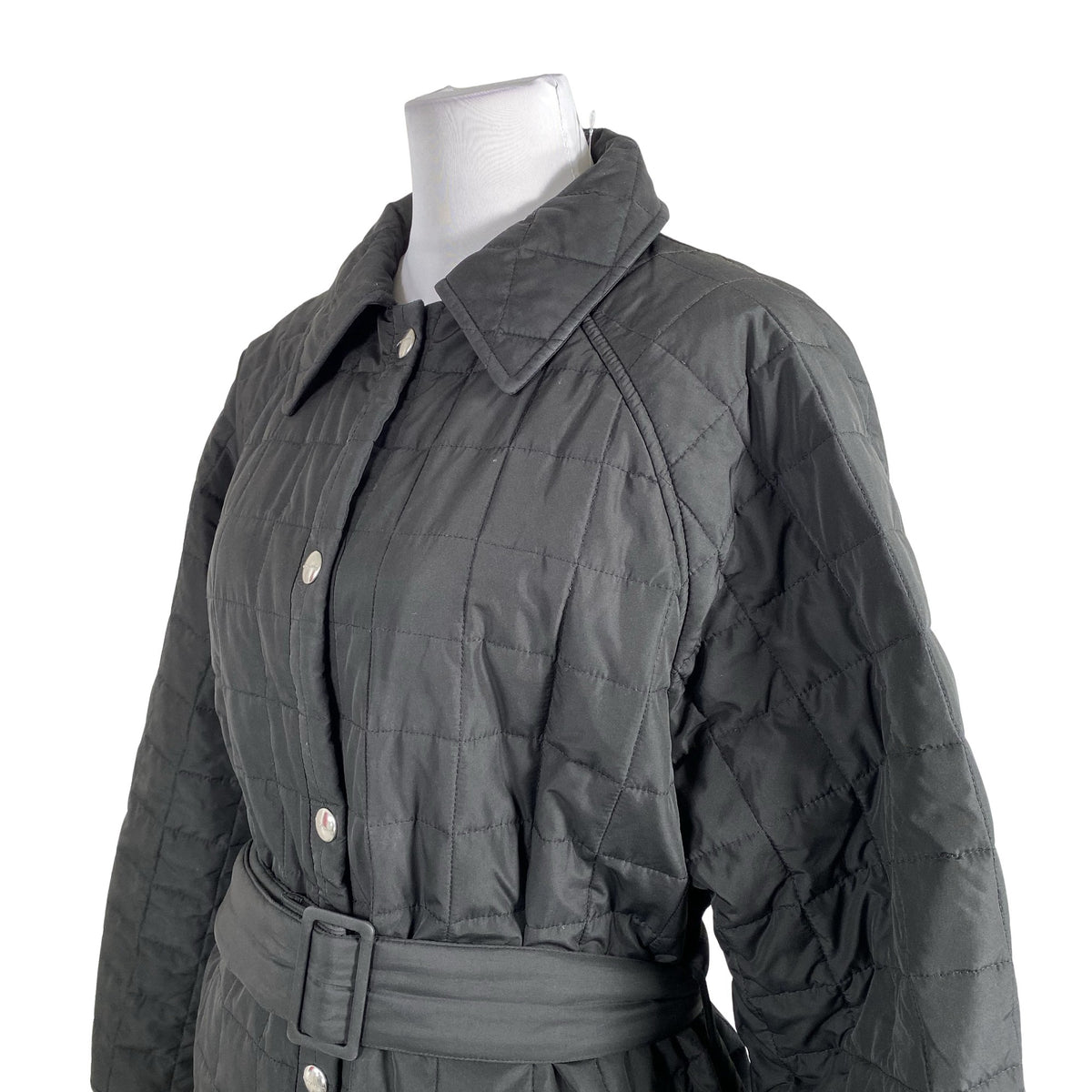 Unisex Tiger of Sweden - Tepitud jope, suurus 40 - Must (2)