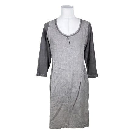 Unisex Sandwich - Mitteveniv kleit, suurus 38 - Hall ()