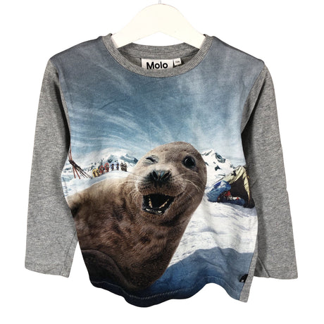 Unisex Molo Kids - Trikotaažist pluus, suurus 98 - 104 - Hall ()